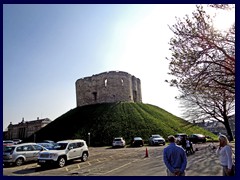 Clifford's Tower 01